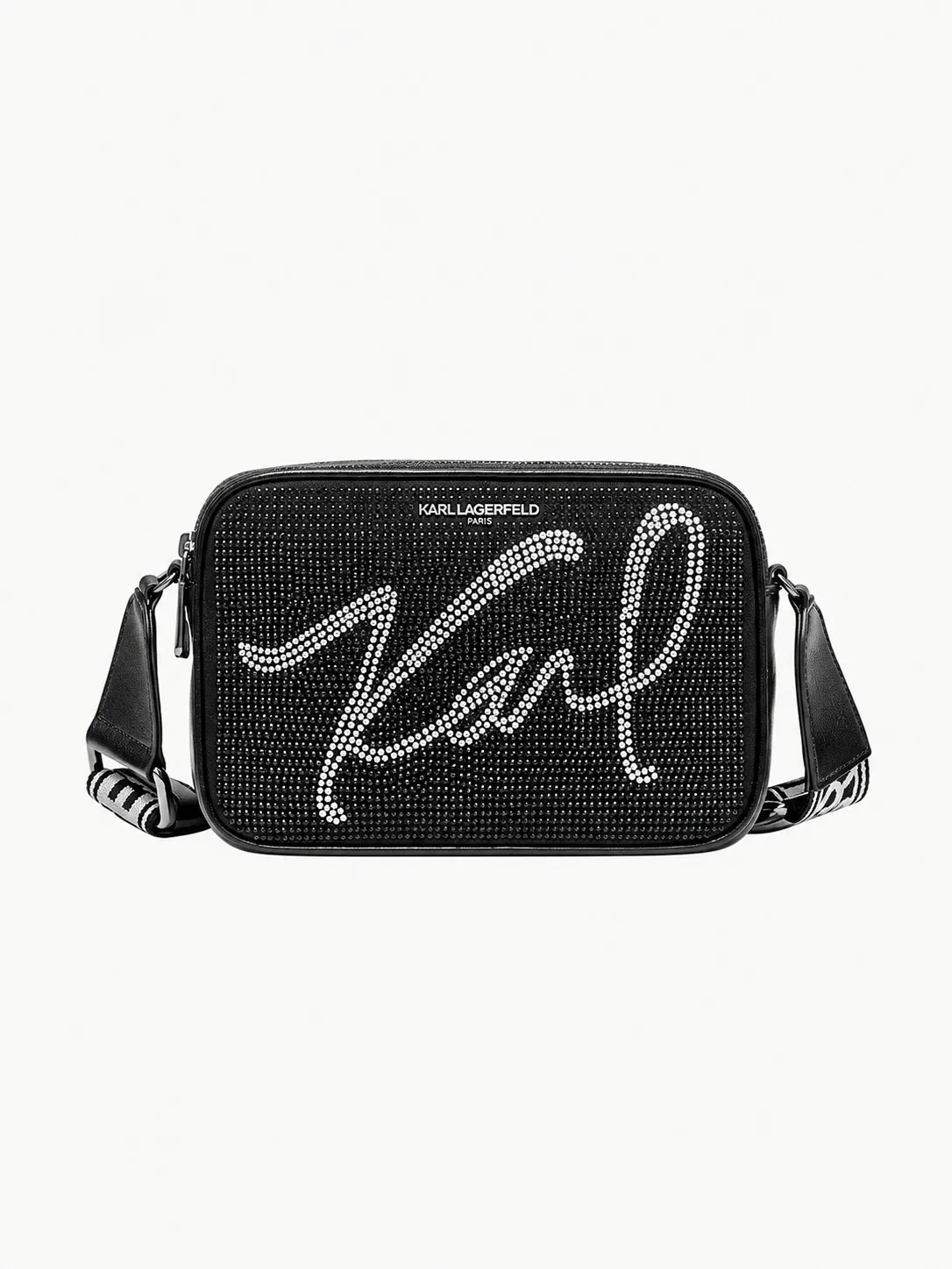 Bolso cruzado Karl Lagerfeld negro, vista frontal cubierta de pedrería con la firma Karl en cristales blancos y el logo arriba